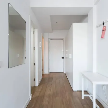Loft Moderno Con Balcon Al Lado De Canteras Апартаменты *