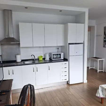 Loft Moderno Con Balcon Al Lado De Canteras Appartement