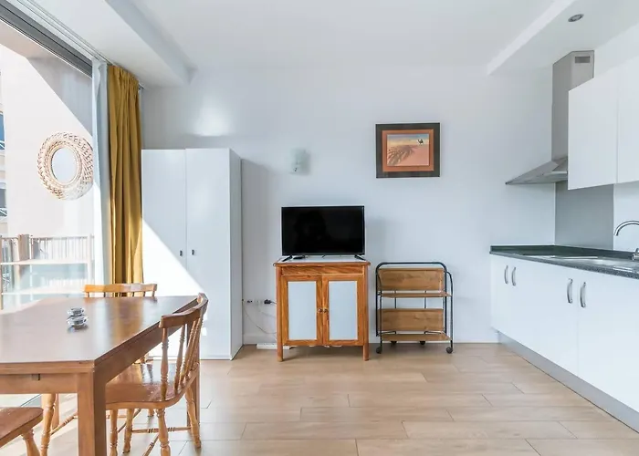Apartment Loft Moderno Con Balcon Al Lado De Canteras Las Palmas / Gran Canaria