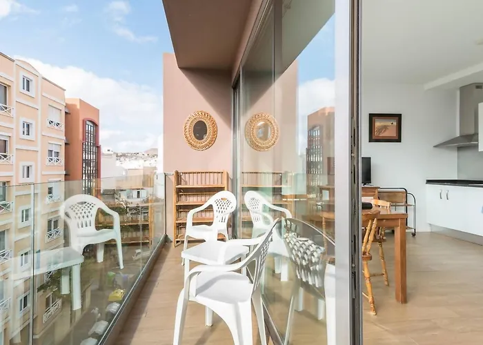 Apartment Loft Moderno Con Balcon Al Lado De Canteras Las Palmas / Gran Canaria